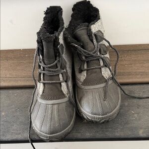Sorel  Black and Gray Winter Boots